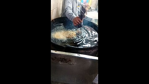 Making a Jalebi| Petstreet