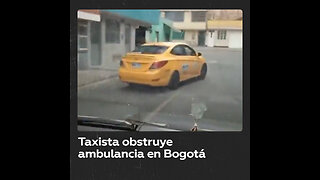 Taxista bloquea ambulancia que atendía a un niño en Colombia