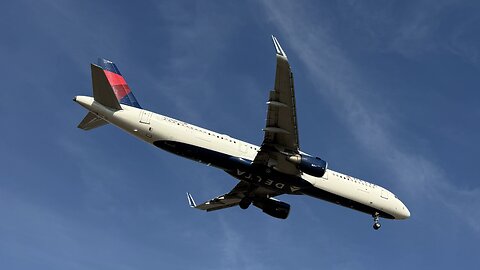 Windy Landings at JFK Airport in New York City.