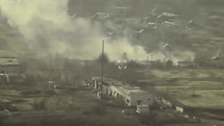 Ukrainian Paratroopers Demolish Russian Outpost(Incredible Footage)