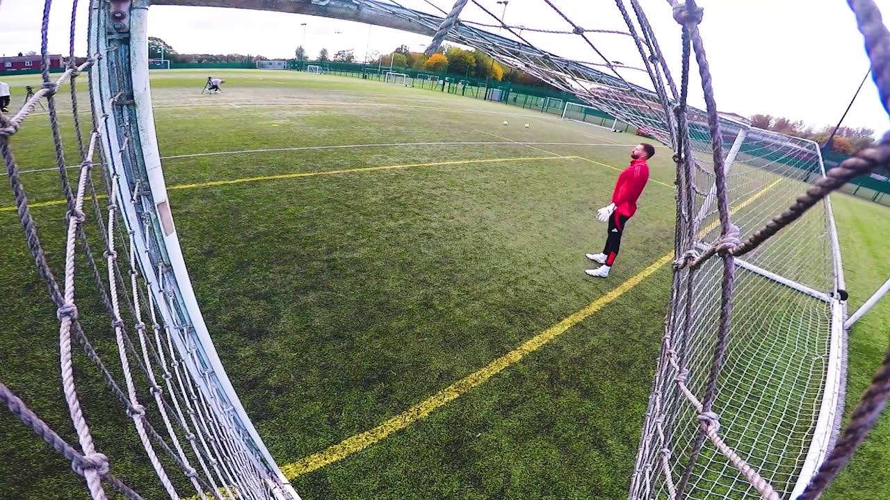 ANGRY GINGE Takes on GOALIE WARS Vs. Pro WREXHAM Goalkeeper Mark Howard!