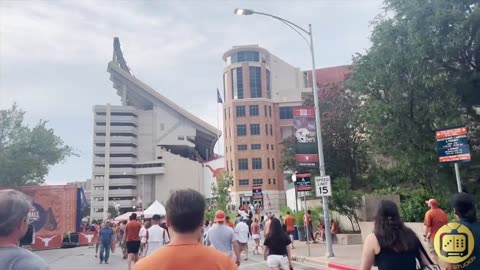 FIRST UT FOOTBALL GAME OF THE 2022 + DRAGONBALLXFORTNITE Tr36ixTv Episode 12