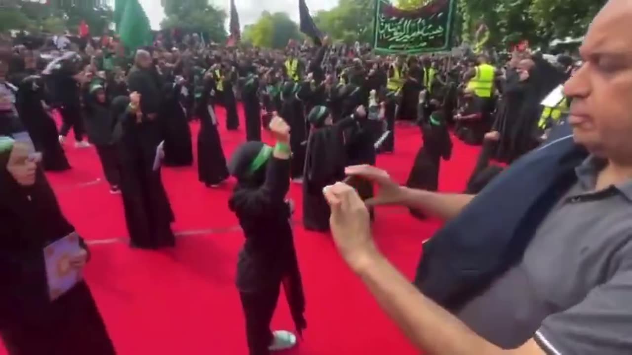 Tehran? Nope. Marble Arch in London.