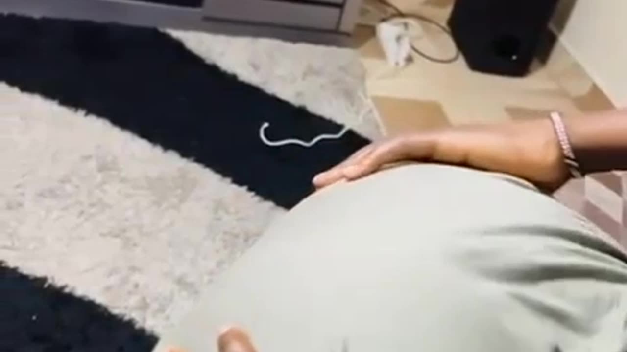 Goddess black thong twerk then fucks.