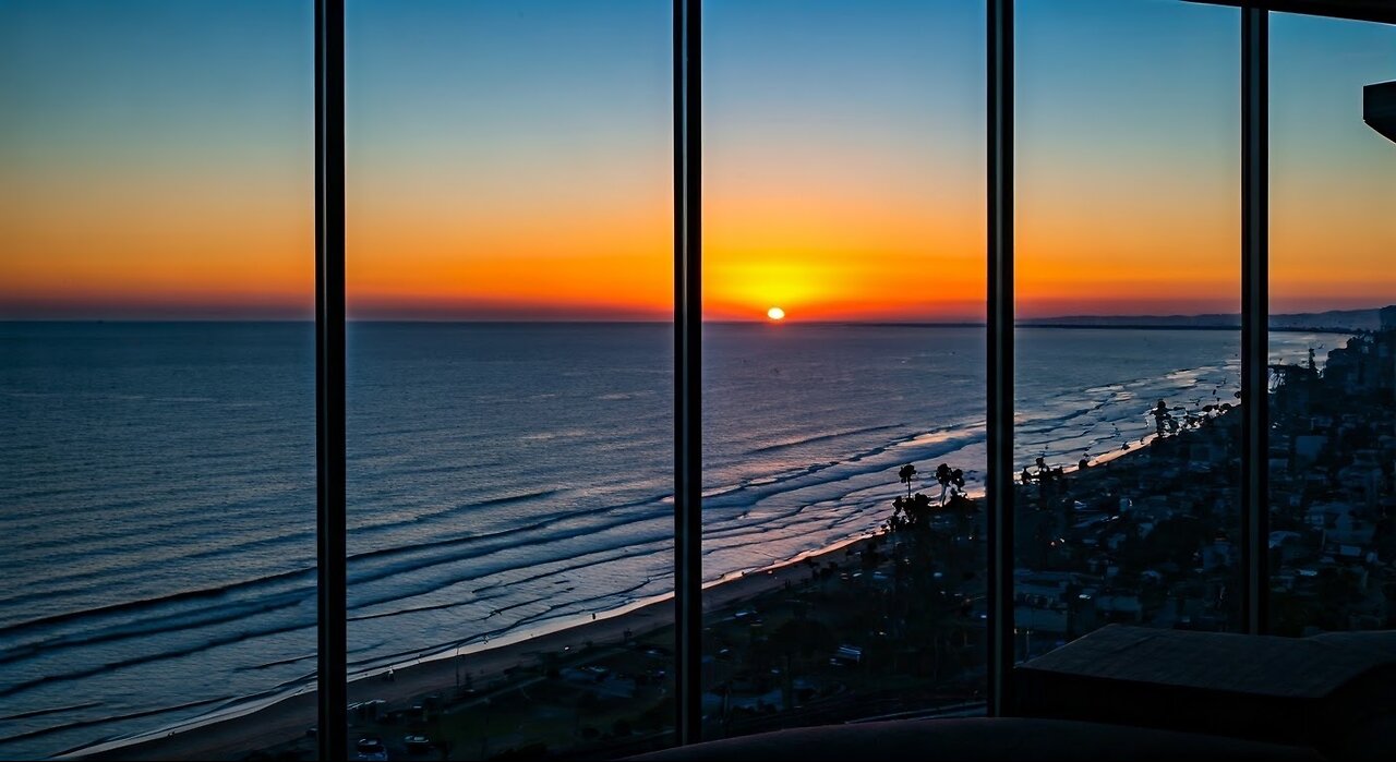 Expert Window Cleaning Services in Newport Beach - What A View Window Cleaning