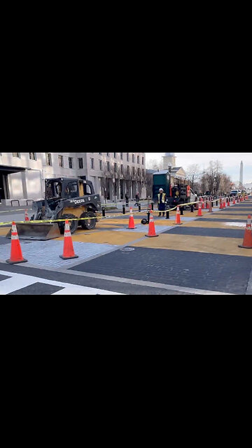 BLM Plaza Down the Street From the White House Is Being Demolished