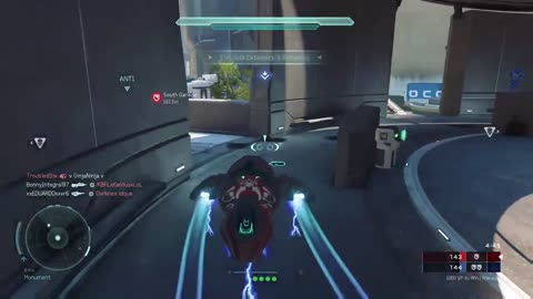 Halo 5: sometimes randomly shooting works