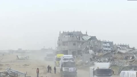 Hamas' lies: Aid not coming in? Here are the pictures from this morning. 600