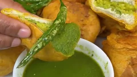 Easy and fast breakfast Vada Pav recipe tasty breakfast recipe easy and fast