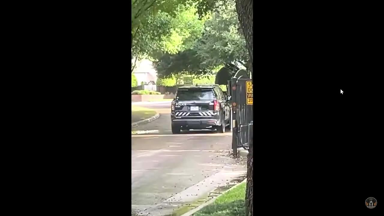 UNLAWFULLY ARRESTED ON A PUBLIC EASEMENT AT AN HOA ENTRANCE!