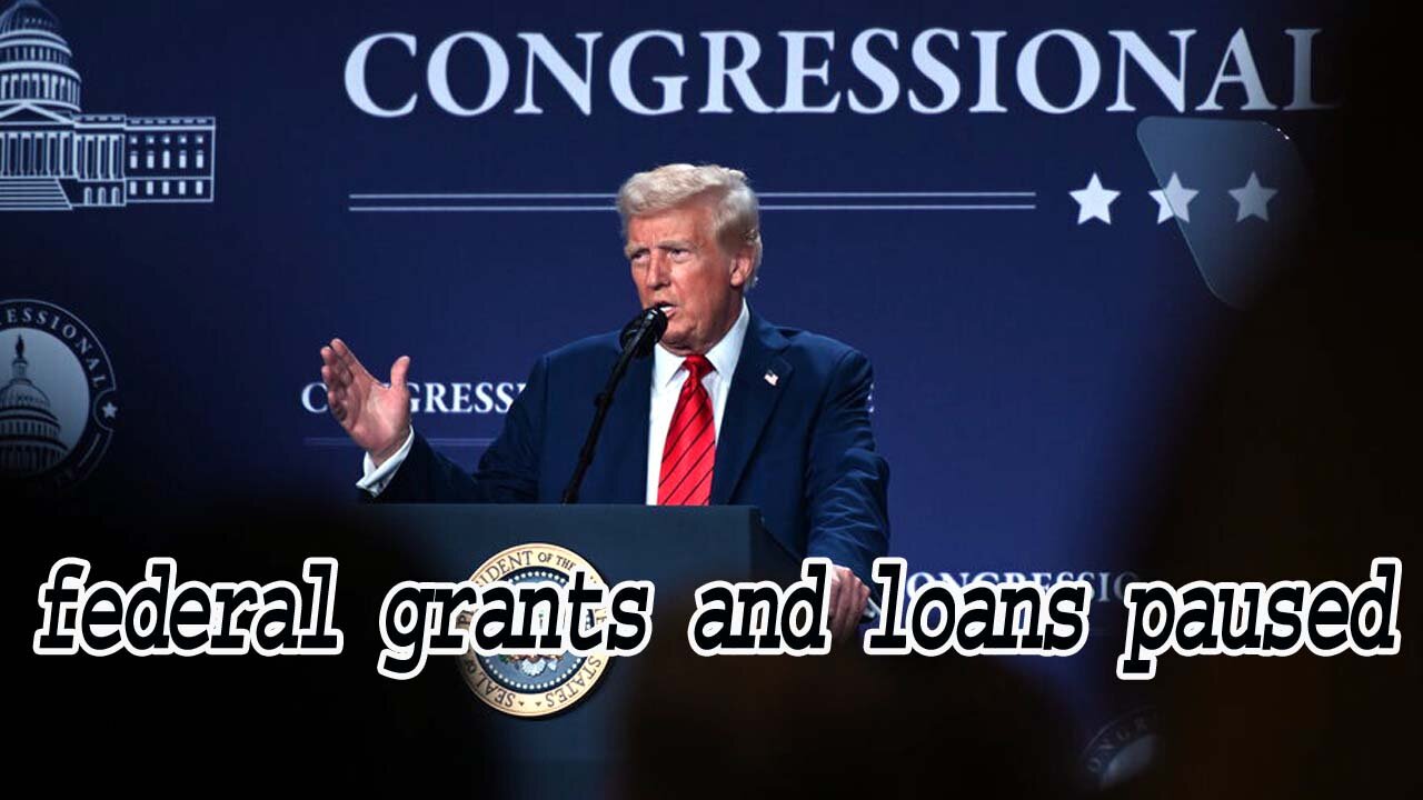 Alarm as Trump administration pauses all federal spending on grants and loans #trump #donaldtrump