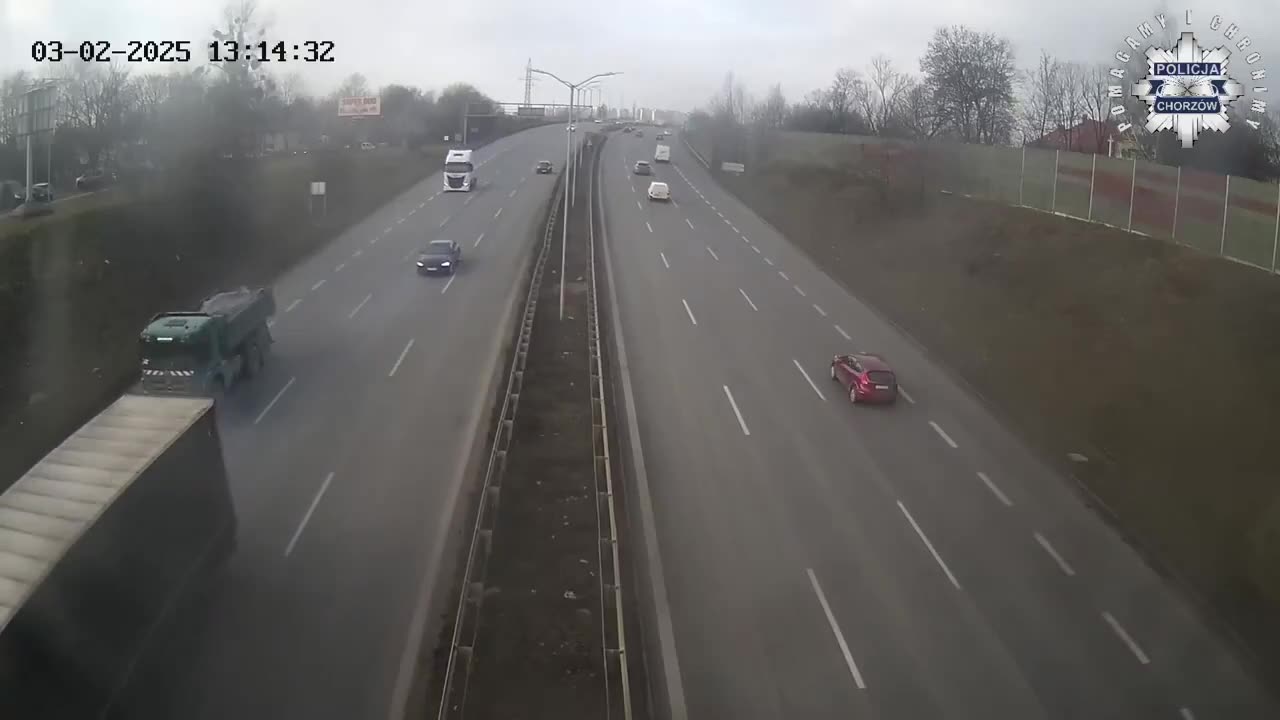 75-letni kierowca wjechał pod prąd na Drogową Trasę Średnicową, tłumacząc