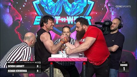 Devon larrat vs Genadi kvikvinia ||East vs West 7 Armwrestling||