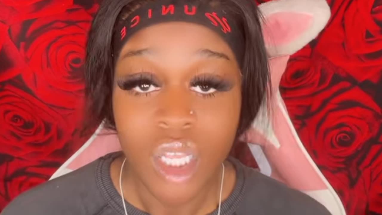 Madam Lo laying Mr finesse out after he reported her page