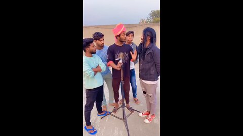 Shrma gayi🤣🤣#funny #realfoolsteam #comdey #surajroxfunnyvideo #vikram