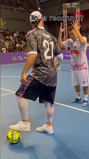 Panna 🥶 Skill 🪤 Tutorial #football #skills