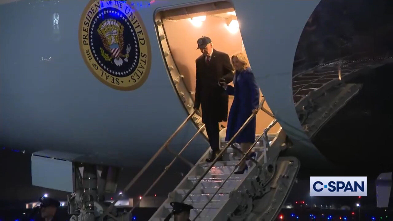 Joe Biden Has Exited Air Force One For The Final Time As President… He Used The Short Stairs