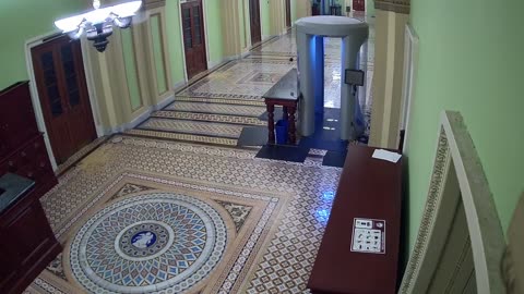 0304USCS03SenateGallerySWnearS324_2021-01-06_01h00min01s207ms.mp4