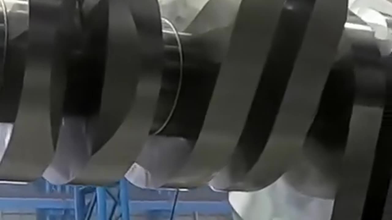 The Wärtsilä-Sulzer RTA96-C is the largest reciprocating engine in the world