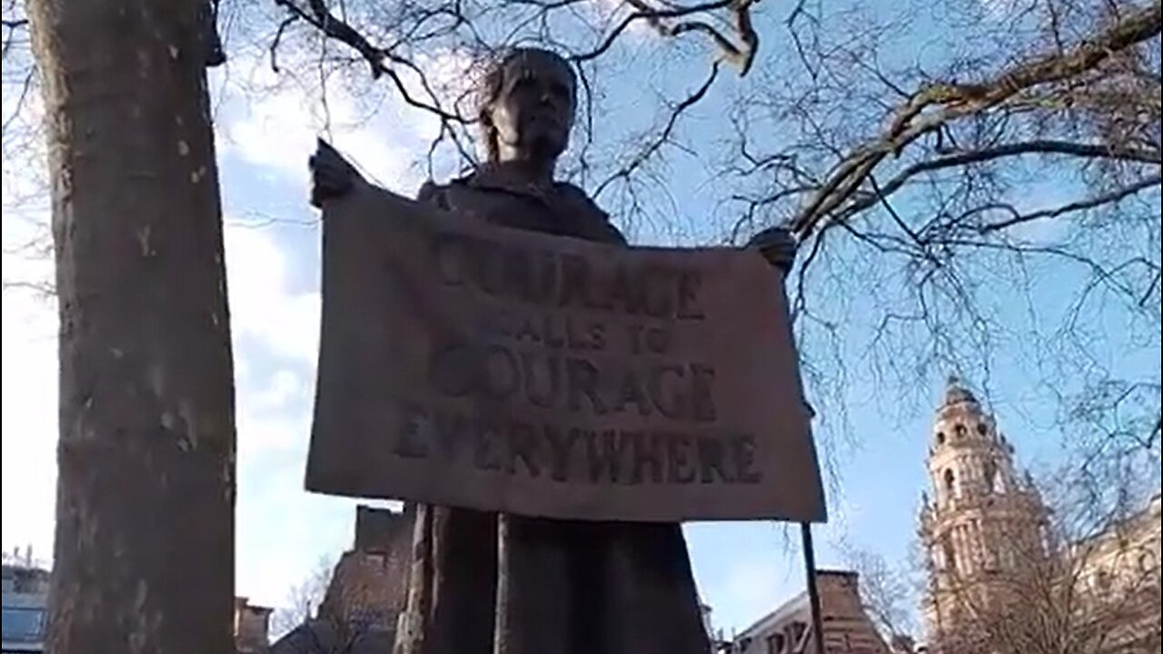 Courage calls to courage everywhere, even in Beaconsfield, Australia