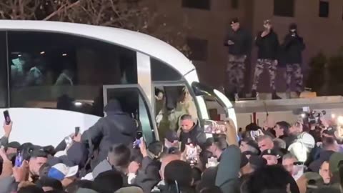 Footage shows the first moments Palestinian abductees were welcomed in the city of Ramallah