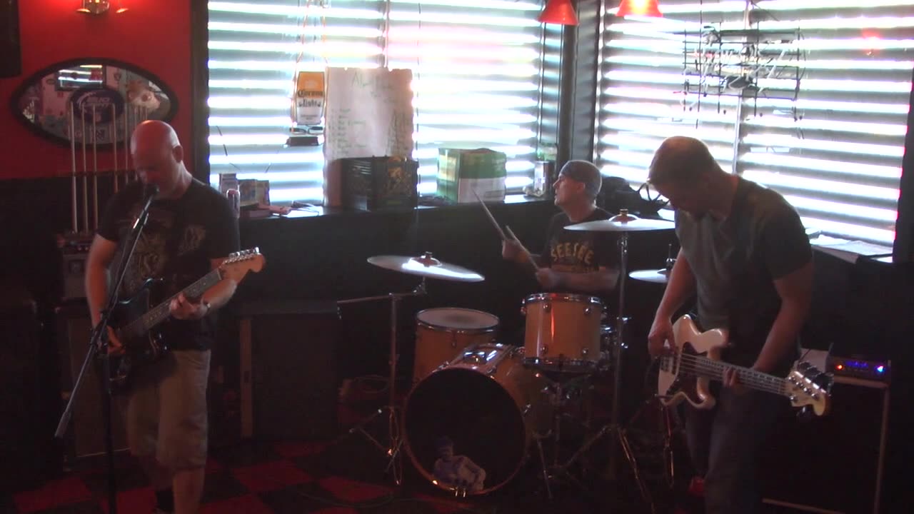 DIRT CLOD FIGHT - NEW SONG - (Heavy/Metal/Hard/Rock)