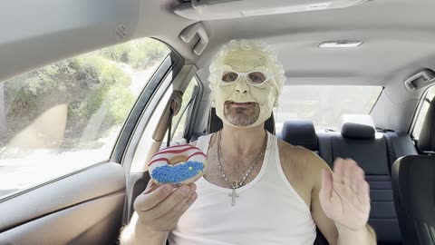 🇺🇸 🍩 Granny Goatee reviews Krispy Kreme's NEW Star Spangled Sweetness Collection!! 🍩 🇺🇸