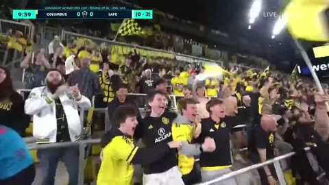 Major League Soccer - Jacen Russell-Rowe grabs the early goal for Columbus! 👊