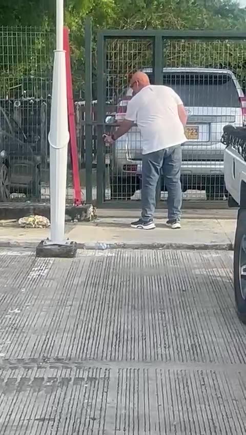 Vandalismo en el Rocky Valdez