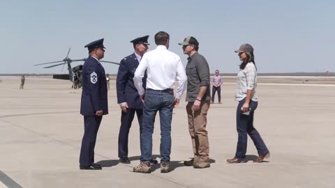 Wheels down Laughlin AFB, Texas with VP Vance and DNI Gabbard❗SecDef