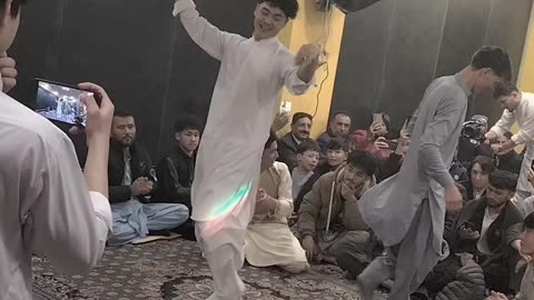 Mahdi jan Anguri dance