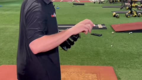 Hip Lean vs. Sitting: Unlocking Elite Hip Rotation ⚾💥