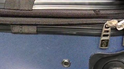 💥🔥💥 Hack a suitcase or a back pack like a pro. Then zip left when done to cover up your tracks
