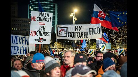 “No to Putin's policy" -Tens of thousands in Slovakia are protesting government's pro-Russian policy