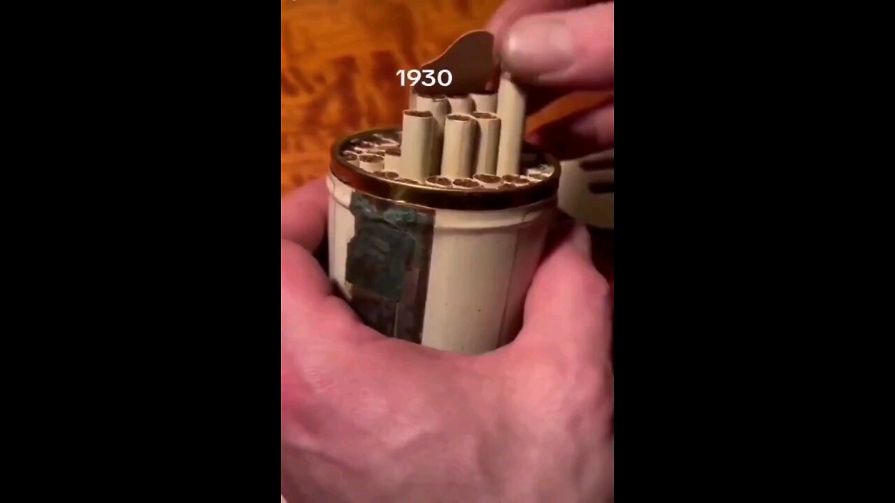 Cigarette boxes 95 years ago