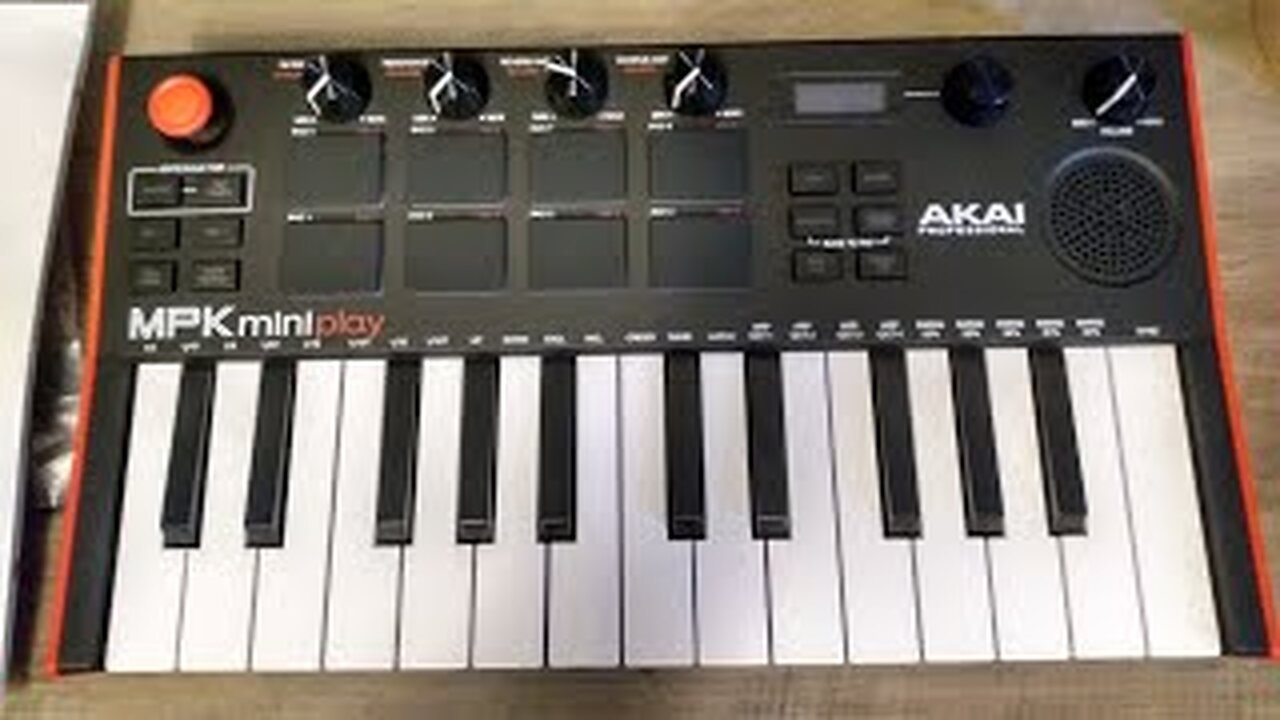 AKAI Professional MPKminiplay Unboxing