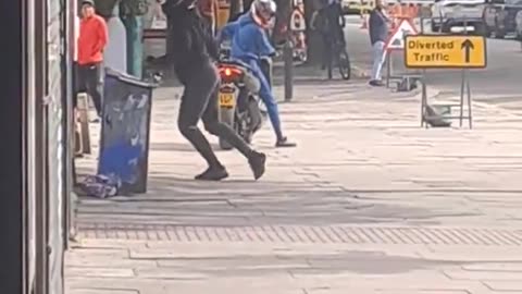 London Machete scooter team