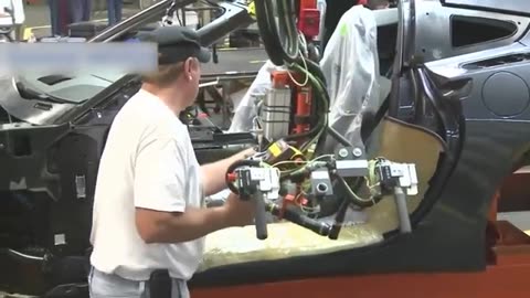 Canada’s Shocking Move Could Cripple the U.S. Auto Industry! Electric Vehicles, Tesla & Trade War