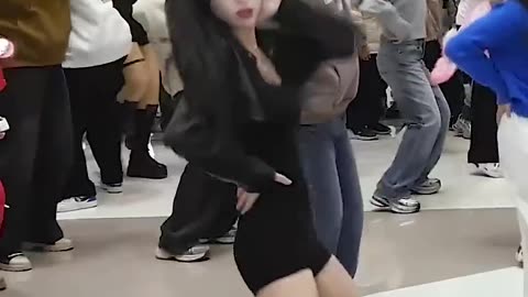 Kpop in public BABYMONSTER - _DRIP_