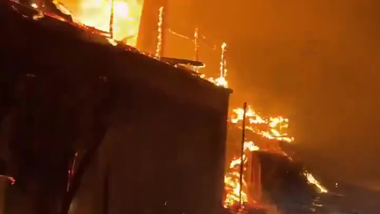Unfathomable Sight of California Wildfire