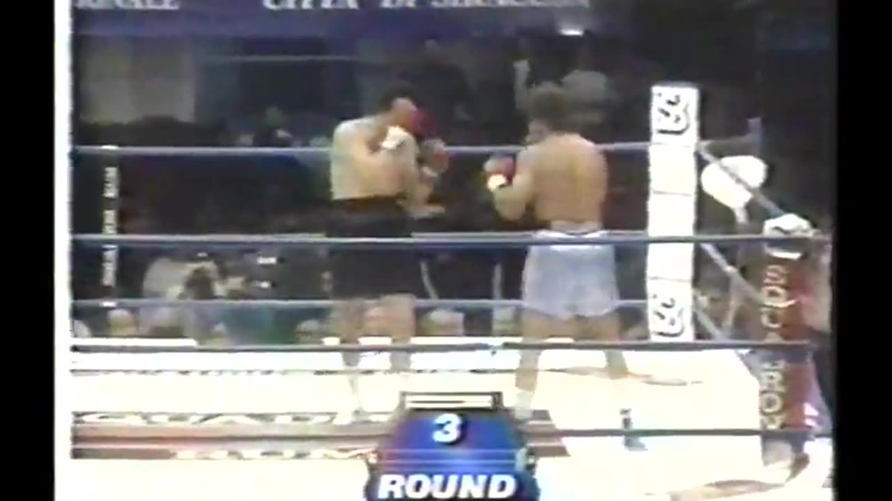 Francesco Damiani vs Johnny du Plooy - May 06 1989 - Stadio Nicola De Simone, Syracuse, Italy