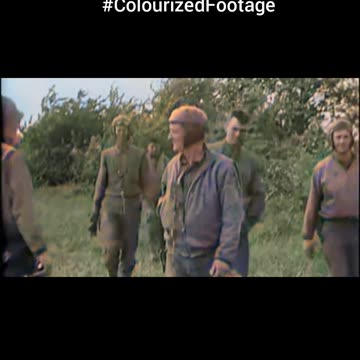 1944 Sherman tank crew on foot 🚶‍♂️ Leaving their vehicle behind 🔥 #Colourized
