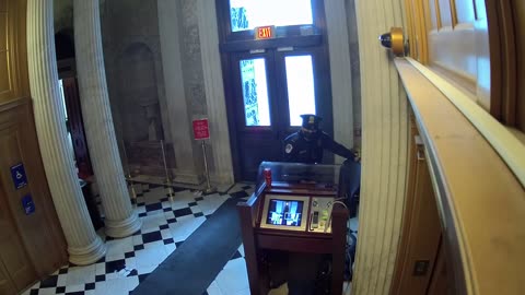 0216USCS02UpperSenateDoorInterior_2021-01-06_12h20min02s783ms.mp4