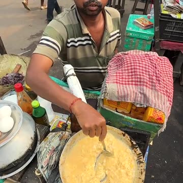 Omelette Made with Fanta Streetfood