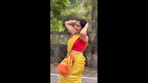 Yellow saree Vibe 💃💫💋 _ #trendingdance #trendingshorts #trendingreels