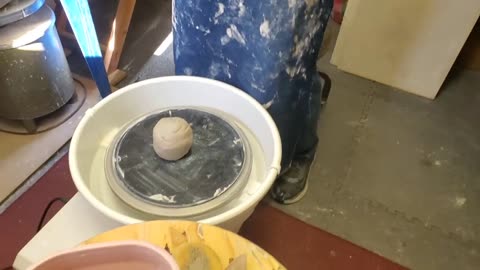 121924 TSCotMGL Ceramics with Ed! Vase construction PART 5