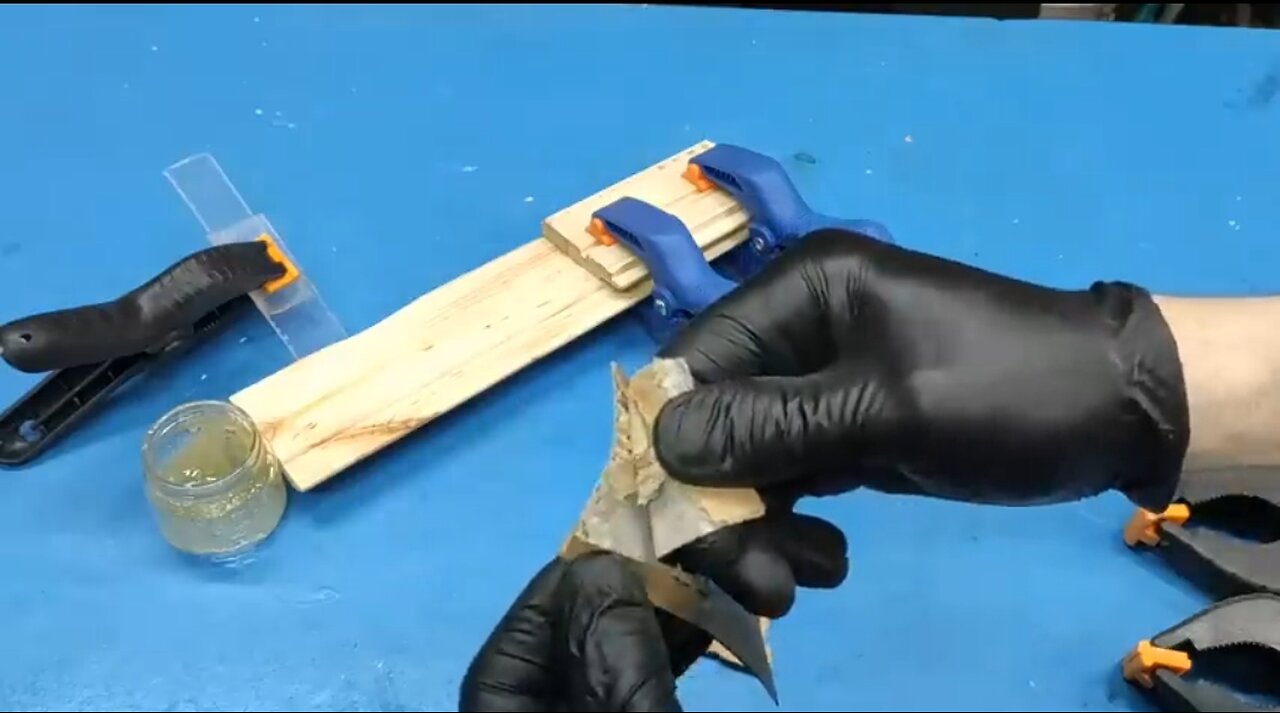Don_t buy super glue_ make it yourself in 2 minutes from vinegar_