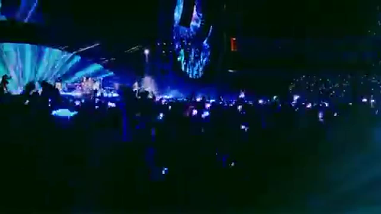 Coldplay - A Sky Full Of Stars (Live at River Plate)