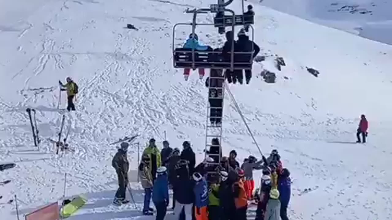 Këputet teleferiku në Spanjë