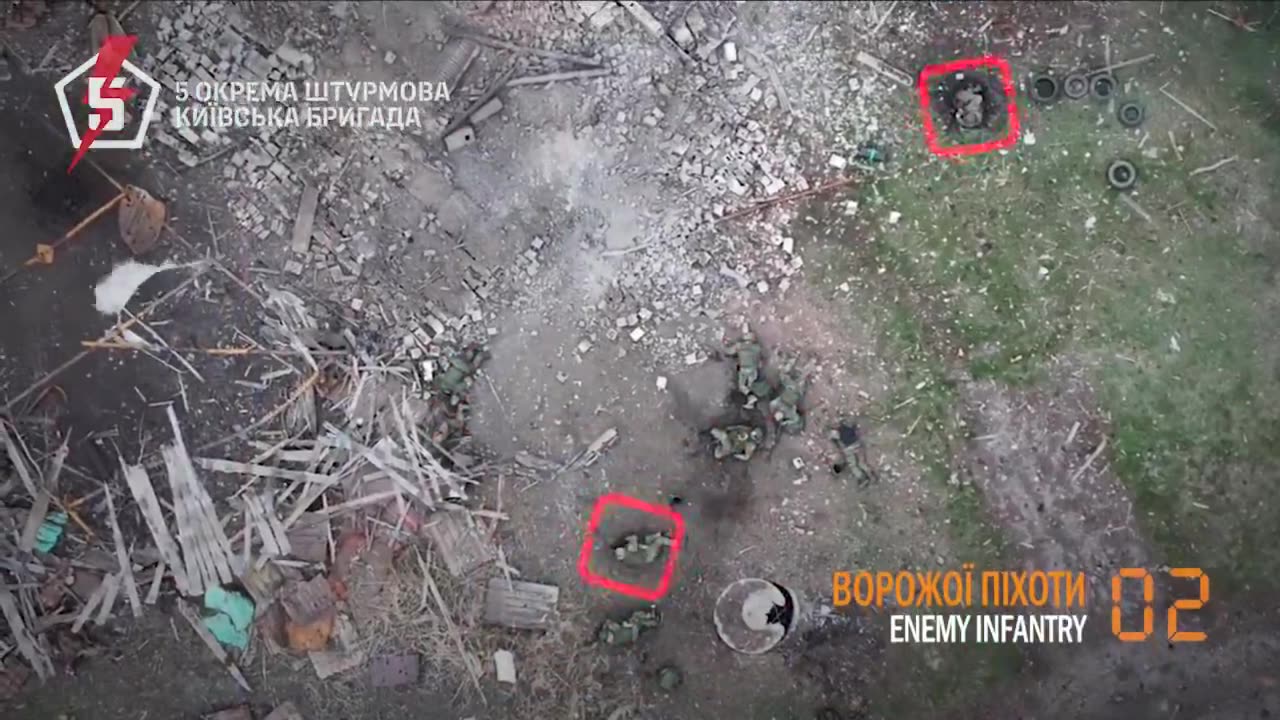 BTR-82 expertly drops Russian infantry assault squad
